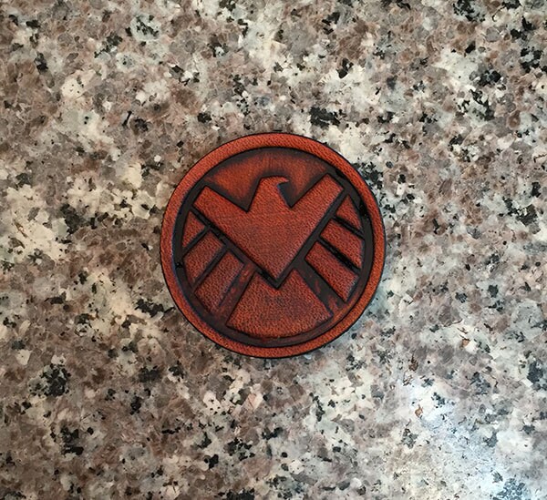 S.h.i.e.l.d. Inspiriert Pin Antik Leder von GeekPinsUnlimited