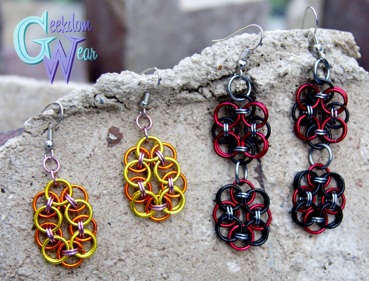 Handgemachte Helm Flower Weave Chainmallie Ohrringe Handgemachte Helm Flower Weave Chainmallie Ohrringe von GeekdomWear