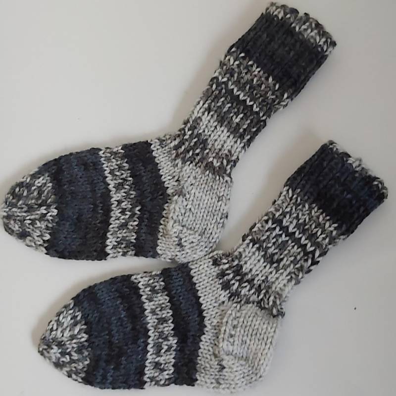 stricksocken Wollsocken Handgestrickt Für Kinder Größe 24/25 Socken von GefjonsDesign