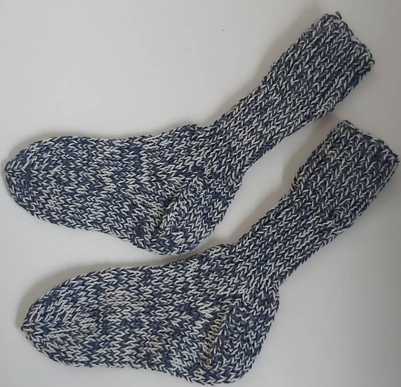 stricksocken Wollsocken Handgestrickt Für Kinder Größe 28/29 Socken von GefjonsDesign