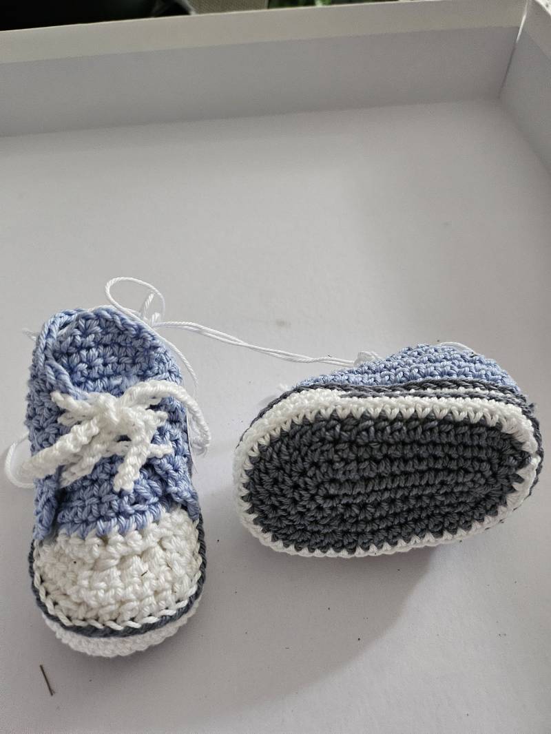 Baby Turnschuhe Baby Turnschuhe von GekasSockenwerkstatt