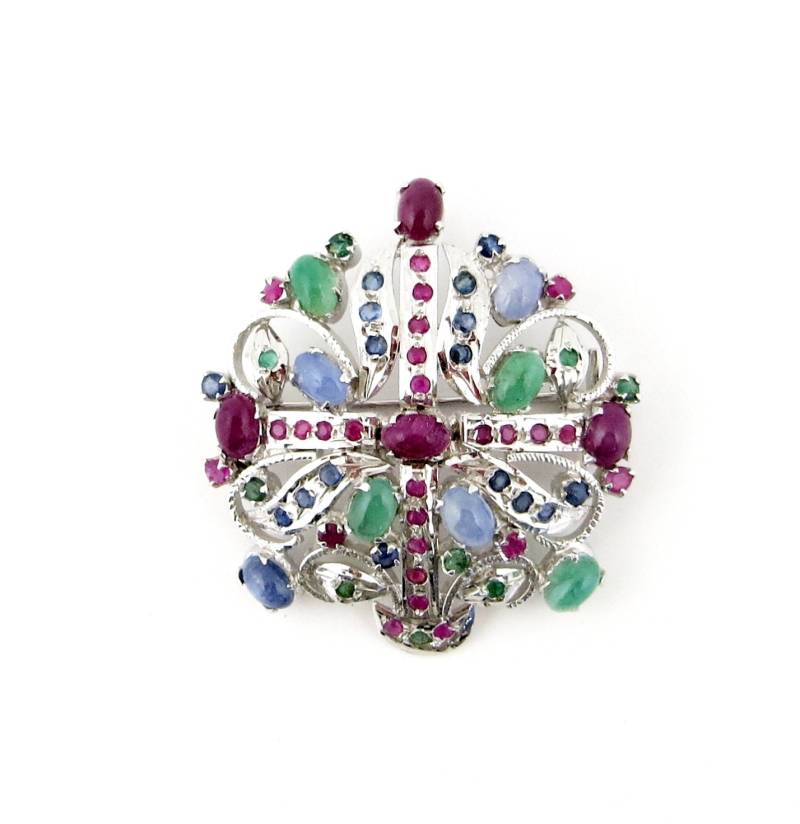 Echte Natürliche Smaragd, Rubin, Saphir Sterling Silber Malteser Kreuz Brosche/Anhänger von Geligems