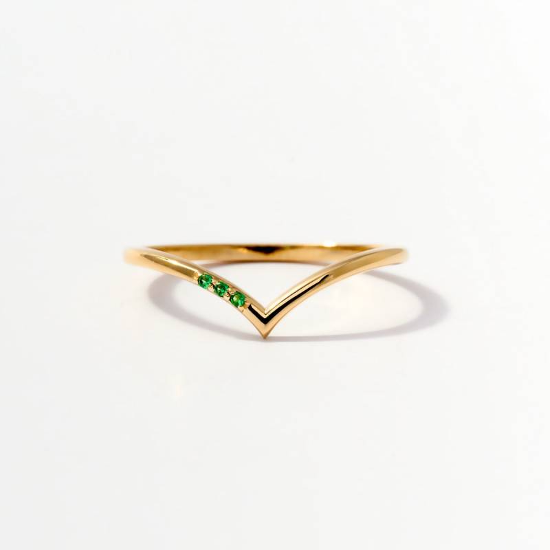 Solid Gold Smaragd Chevron Ring | Stapelring Für Frauen in V-Form Geschwungener Ehering Edelstein Wishbone Beste Freundin Geschenk von GelinDiamond