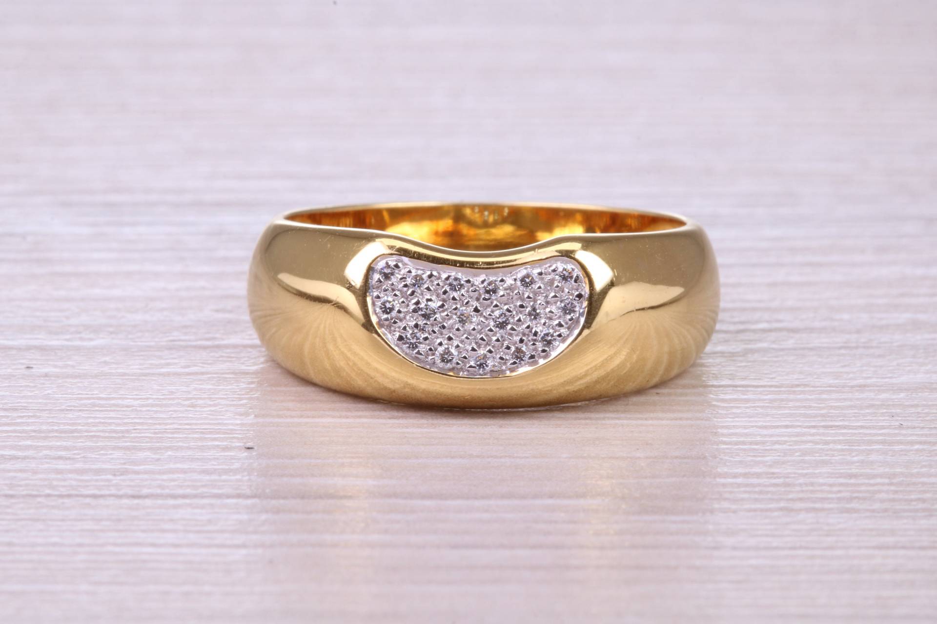 Diamant Set 18Ct Gelbgold 8mm Breiter Ring von GemArtsCo