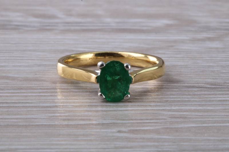 Ein Karat Ovalschliff Smaragd Solitär von GemArtsCo