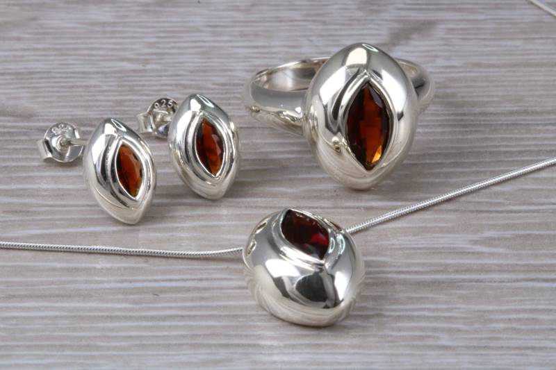 Natürlicher Granat Vollschmuck Geschenkset von GemArtsCo