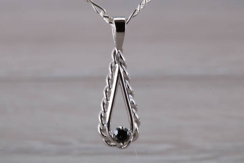 Natürliches Schwarzes Diamant Set Silber Halskette Natürliches Schwarzes Diamant Set Silber Halskette von GemArtsCo