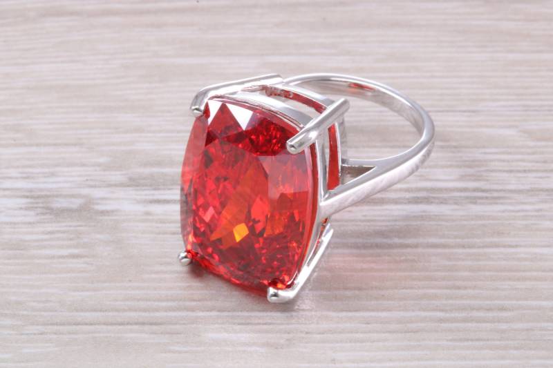 Sehr Großer Hessonit Granat C Z Ring von GemArtsCo