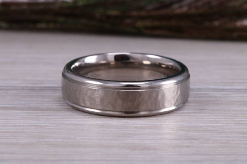 Titan Gehämmert Finish Band von GemArtsCo