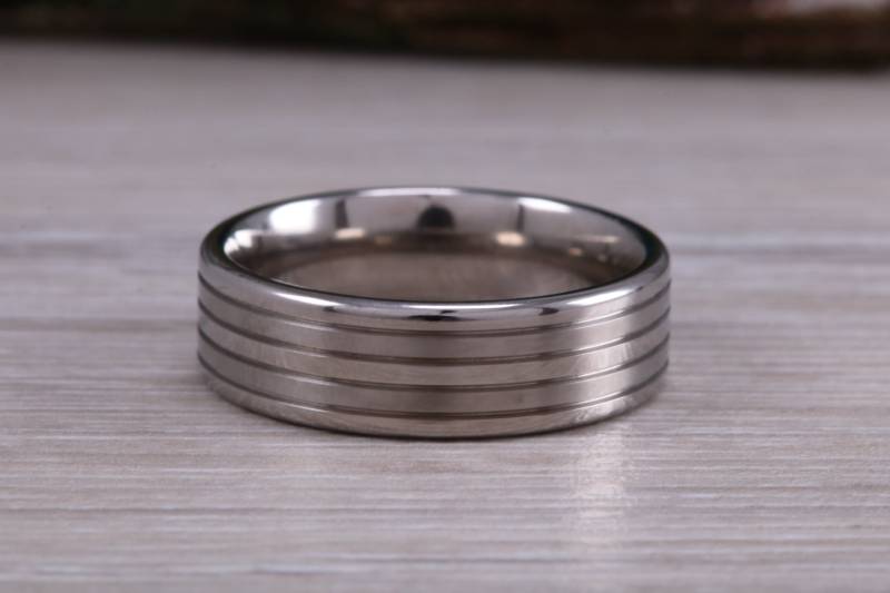 Titan Gemusterte Finish Band, Geringes Gewicht Und Sehr Langlebig, Wahl Der Breiten, Perfekt Als Ehering Oder Mode-Ring Titan Gemusterte Finish Band, Geringes Gewicht Und Sehr Langlebig, Wahl Der Breiten, Perfekt Als Ehering Oder Mode-Ring von GemArtsCo