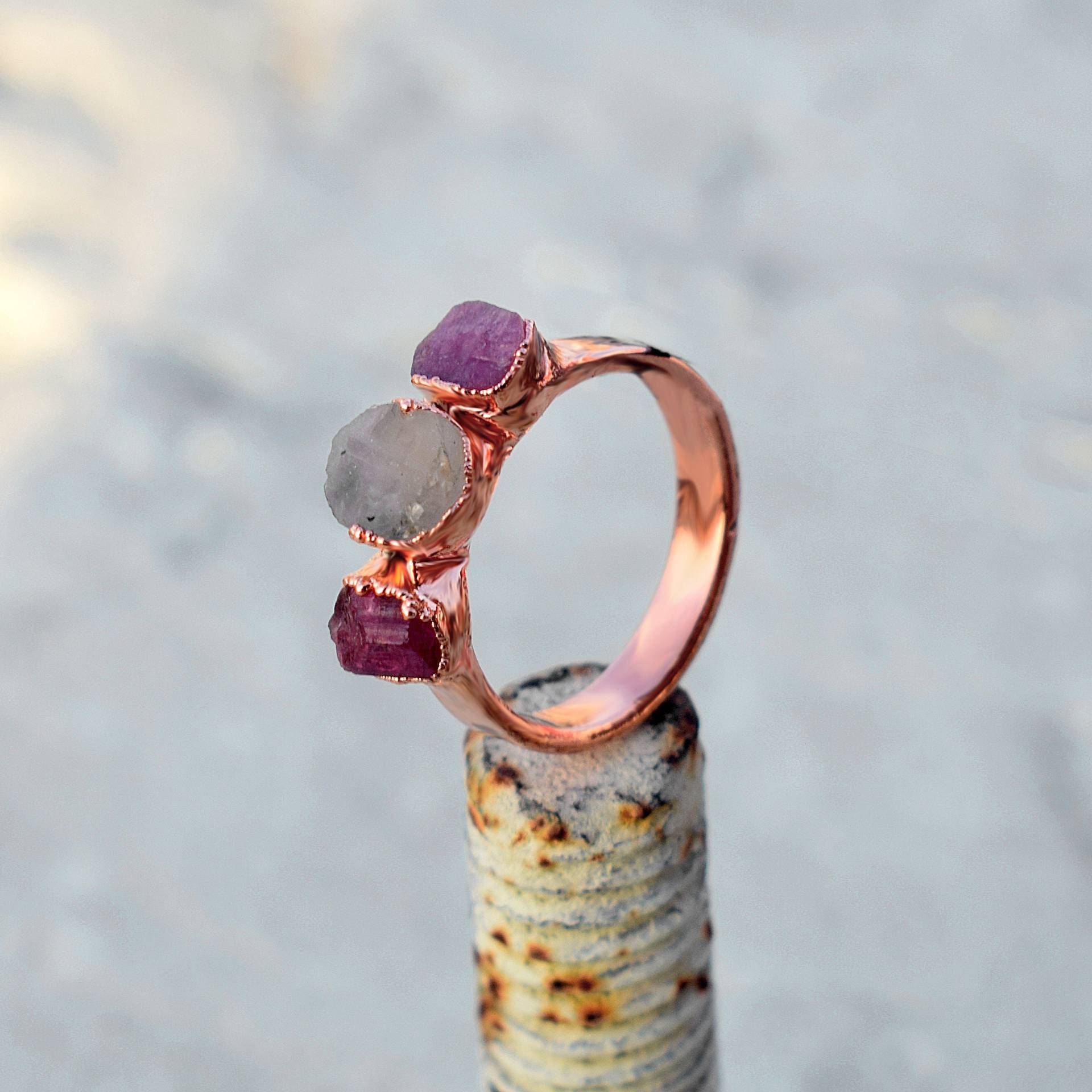 Amethyst-Ring | Rauer Steinring Edelsteinring Ring Für Frauen Sie Handgemachter Verstellbarer Statement-Ring von GemFormingStudio