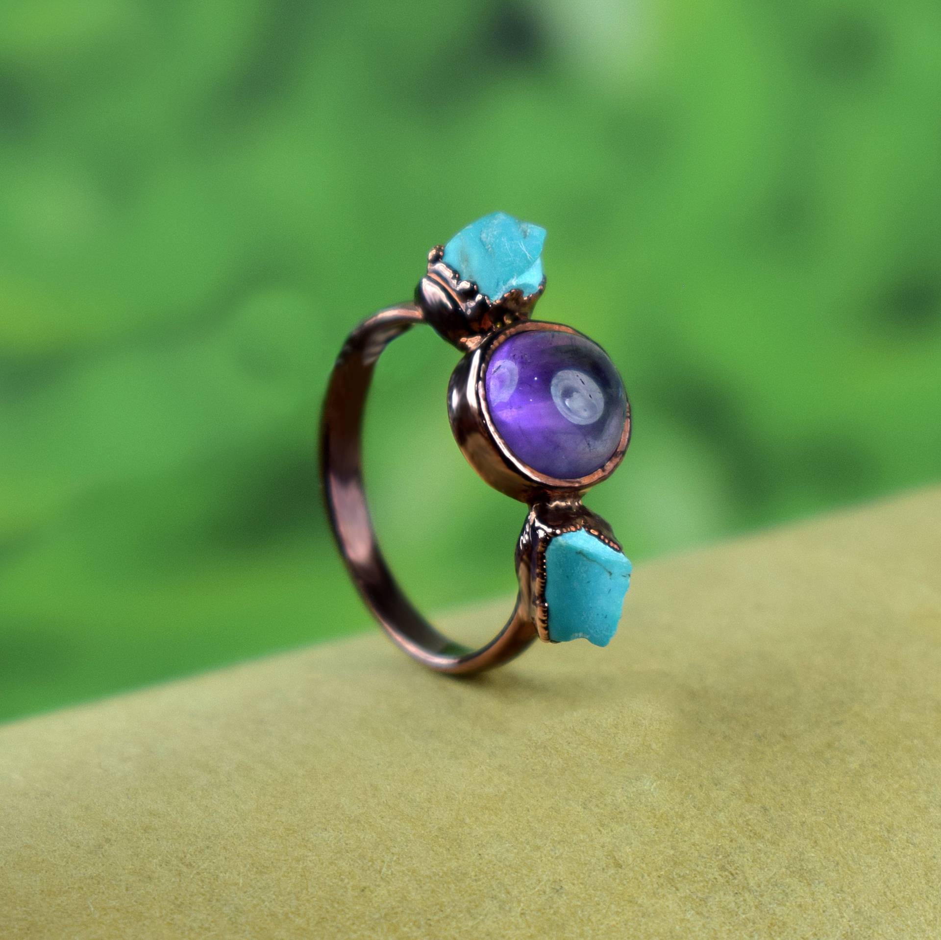 Lila Amethyst Und Türkis Ring Edelstein Birthstone Multi Stone Ehering Handgemachter Schmuck Ringe Für Frauen von GemFormingStudio