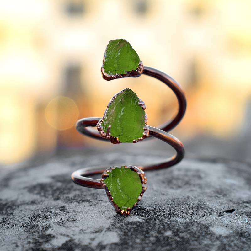 Multi Stone Ring | Apatite Gemstone Tourmaline Moonstone Aquamarine Peridot Rose Quartz von GemFormingStudio