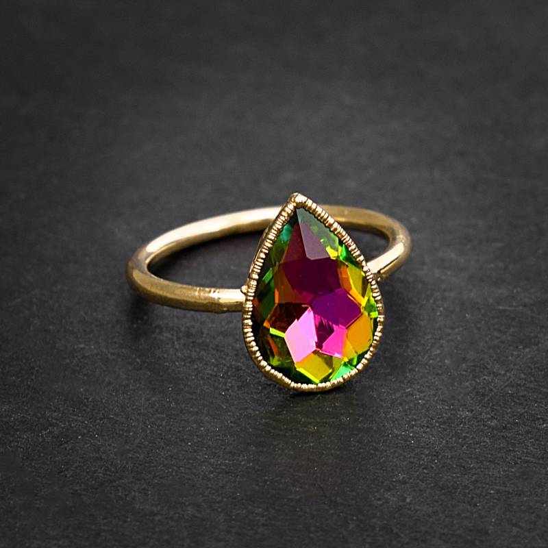 Mystic Quartz Hydro Teardrop Ring, Kupfer Ehering von GemFormingStudio