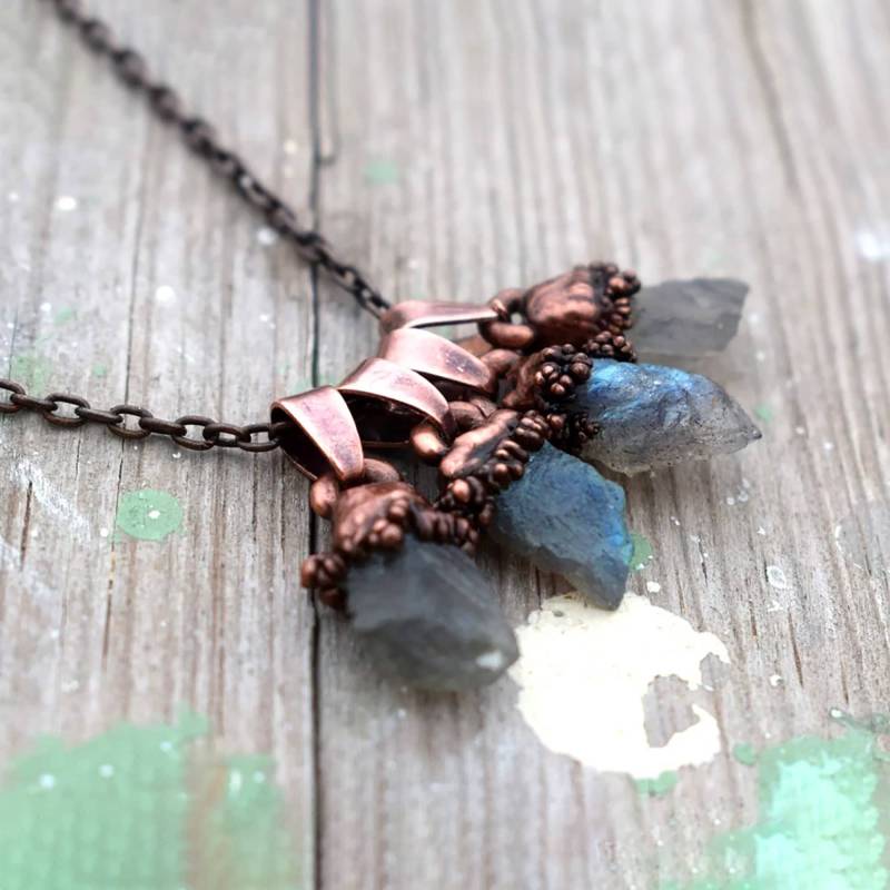 Natürliche Labradorit Anhänger Halskette ~ Geschenk Für Mutter Heilstein Kettenanhänger Boho Zierliche von GemFormingStudio