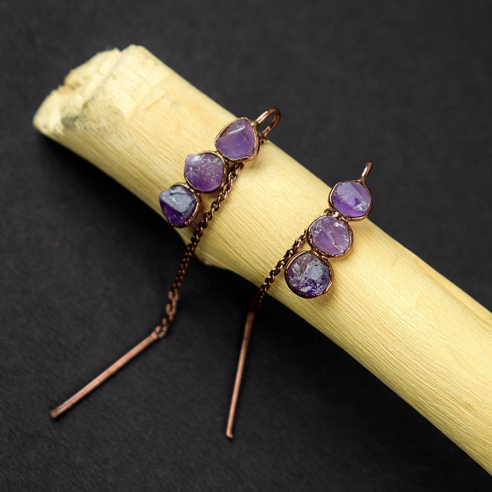 Natürliche Roh Amethyst Ohrring | Rohedelstein Messingschmuck Tropfen Ketten Februar Geburtsstein Geschenk von GemFormingStudio