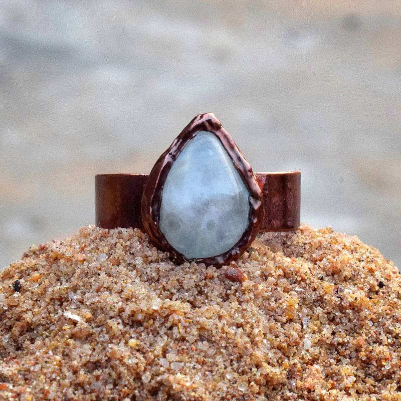Natürlicher Regenbogen Mondstein Ring Edelstein-Ring - Hochzeitsring Geschenk Für Frauen Tropfen Stapelbarer Geschenke Sie von GemFormingStudio