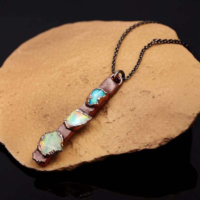 Handgemachte Roh Feuer Opal & Kupfer Bar Anhänger Halskette von GemFormingStudio