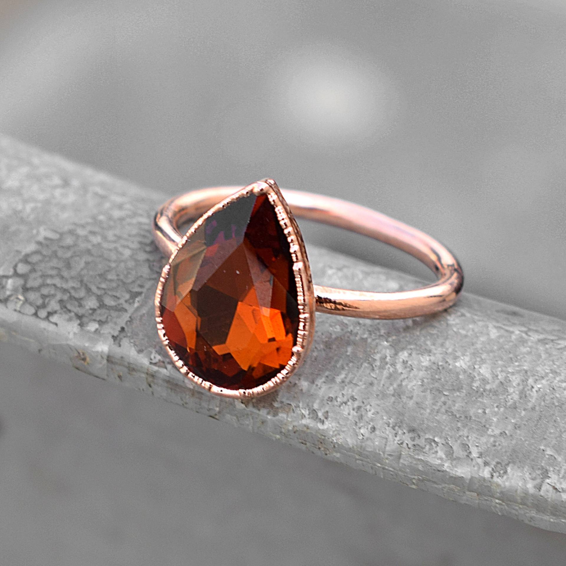 Orange Saphir Hydro Edelstein Ring Geschliffener Stein Birnen Vintage Ringe Für Frauen Zierlicher Geschenk Sie Boho von GemFormingStudio