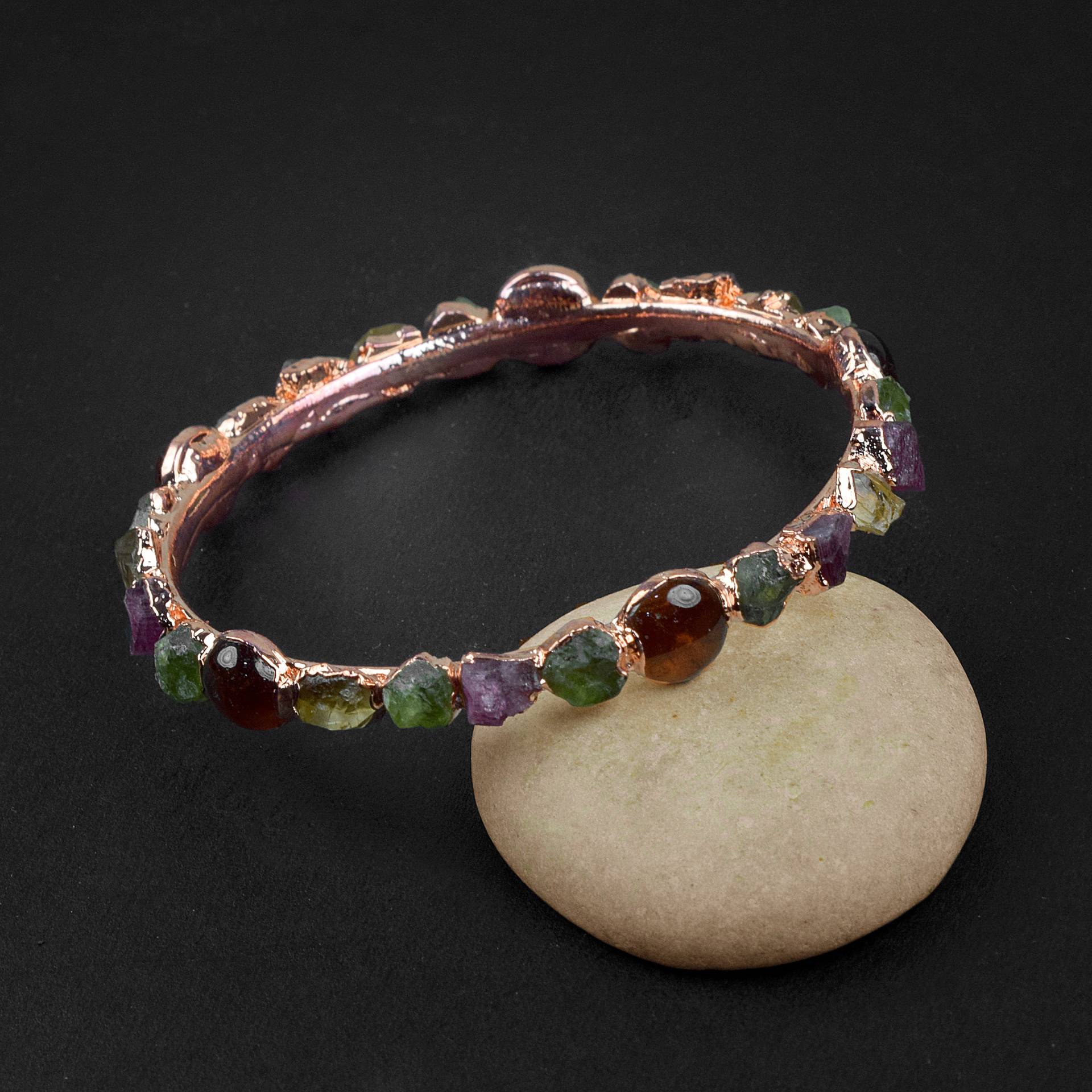 Peridot Citrin Und Pink Turmalin Amborbangle ""Multi Stone Armreif """ von GemFormingStudio