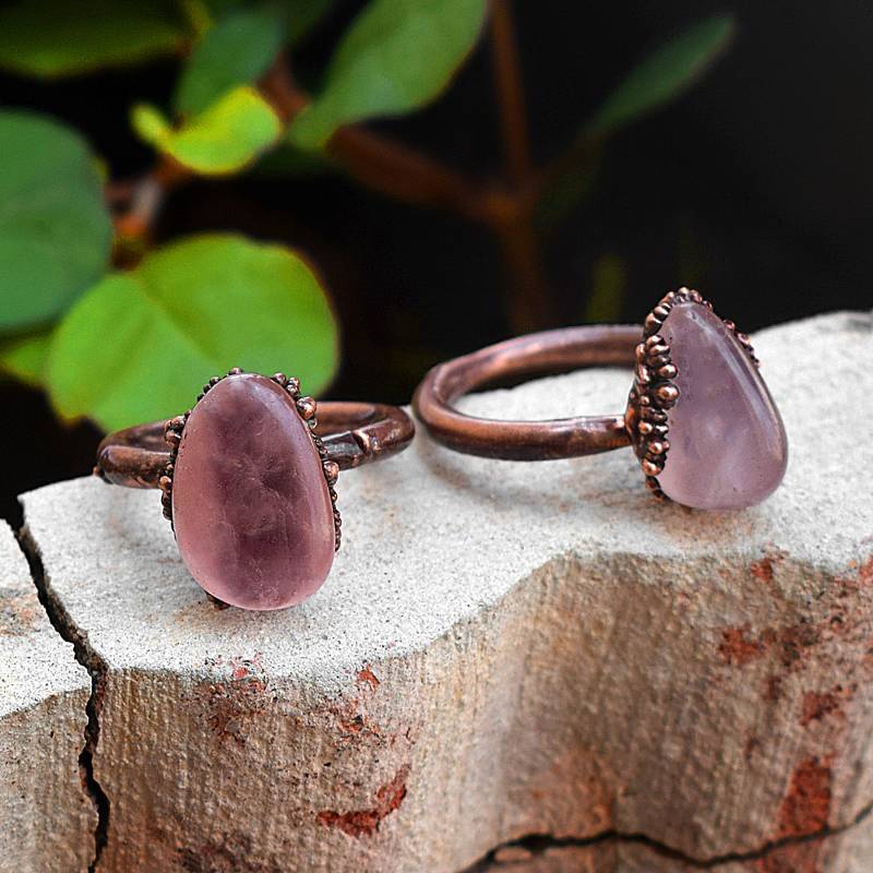 Rosenquarz Ring | Edelstein Statement Trendy Kupfer Für Sie Ringe Frauen Versprechen Boho-Ringe von GemFormingStudio