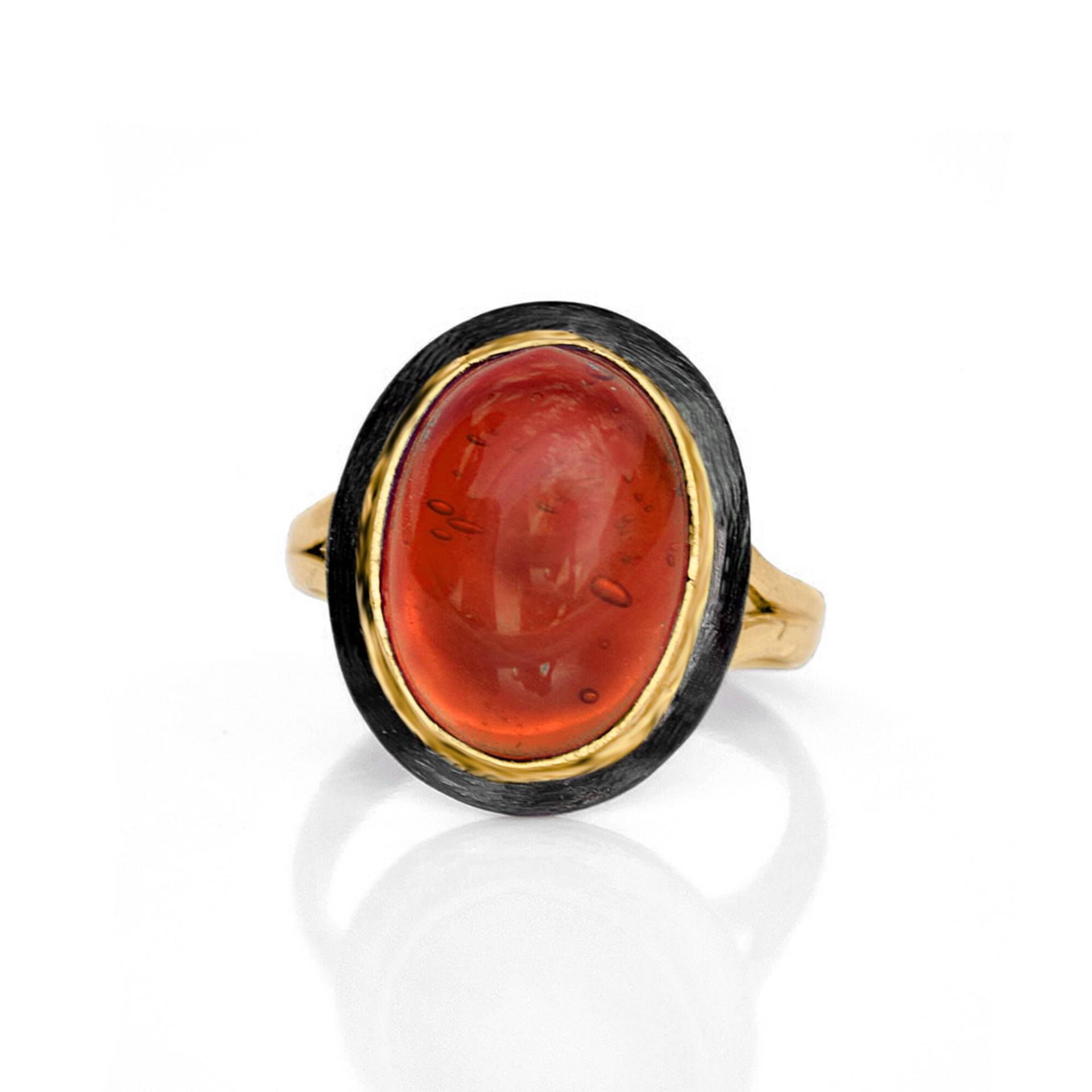 Roter Granat Hydro Edelstein Ring Messingring Statement + Oval Stapelbarer von GemFormingStudio