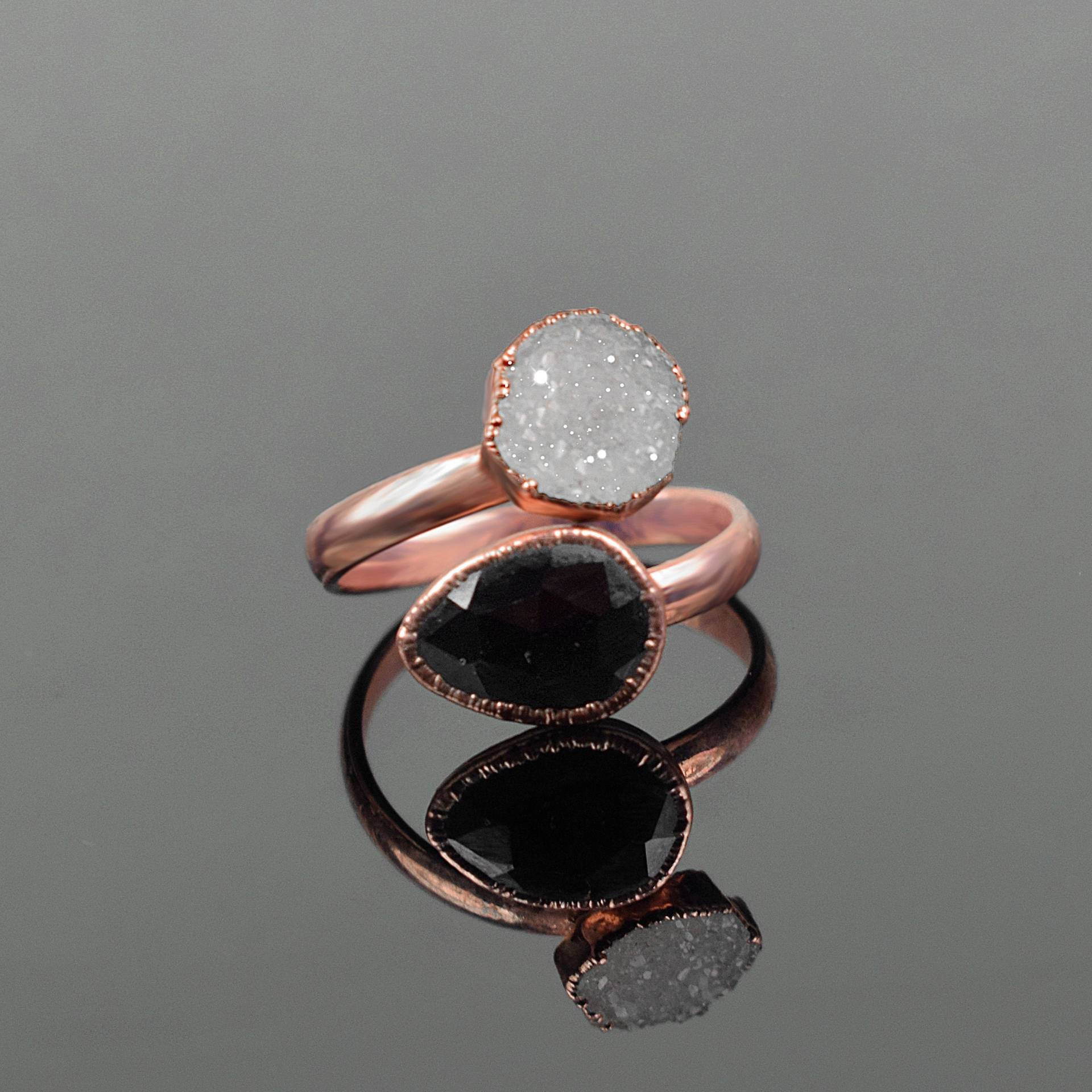 Schwarzer Onyx Und Weißer Druzy Edelstein-Ring Multi-Edelstein-Ring Offener Ring Messing-Ring Handgemachter Schmuck Geschenke Für Sie Zierlicher von GemFormingStudio