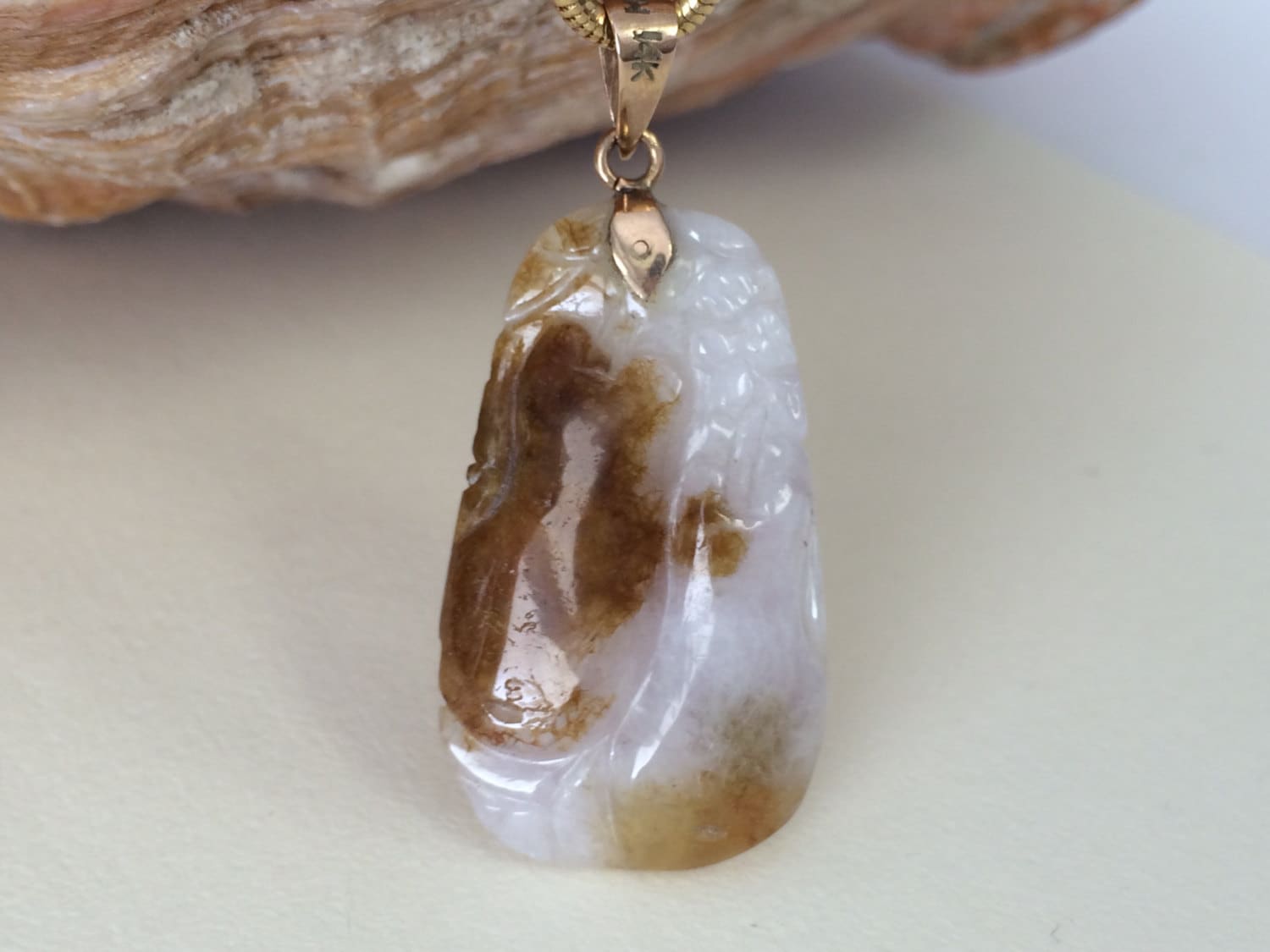 Vintage Jade Anhänger 14Kt Gold von GemGlobe