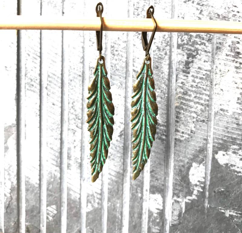 Boho Schmuck, Blatt Baumeln Ohrringe, Einzigartiges Geschenk Für Sie Lange Vintage Style Grüne Grünspan Ohrringe Handgefertigt Hippie Ohrring von GemInAShell