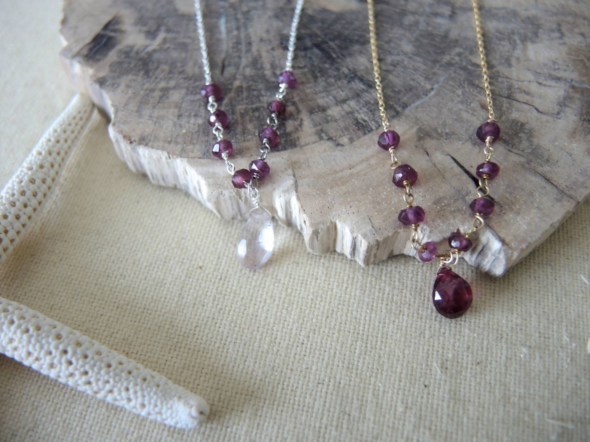 Rhodolith Granat Halskette Tropfen-Rosenquarz, Gold Gefüllt, Januar Geburtsstein von GemJewelrybyHWestNY