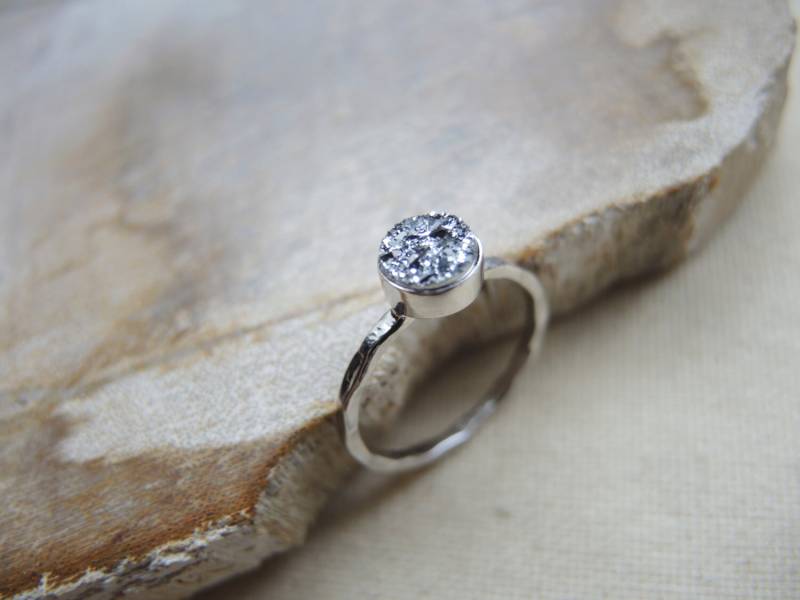 Silber Druzy Ring 925 Sterling Fassung, 6 Mm Stein von GemJewelrybyHWestNY