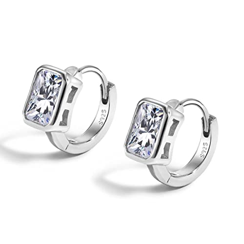 GemKing MW110008-S-S-WH Fashion Jewelry Women Silver 18K Gold Plated Square 5A Cubic Zirconia S925 Silver Hoop Earrings GemKing MW110008-S-S-WH Fashion Jewelry Women Silver 18K Gold Plated Square 5A Cubic Zirconia S925 Silver Hoop Earrings von GemKing