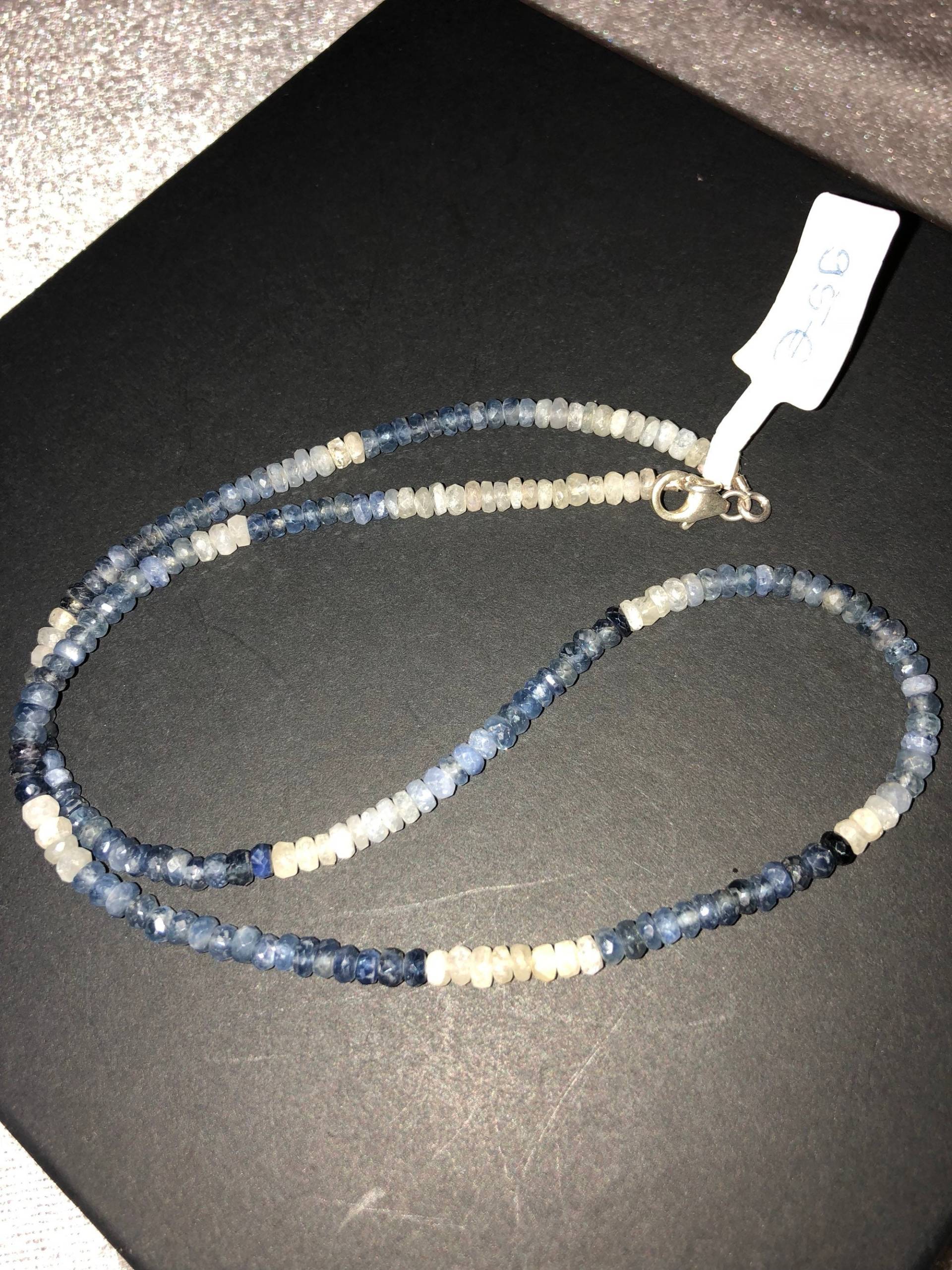 Blaue Saphir Kette Im Farbverlauf Blaue Saphir Kette Im Farbverlauf von GemRocksUnikate