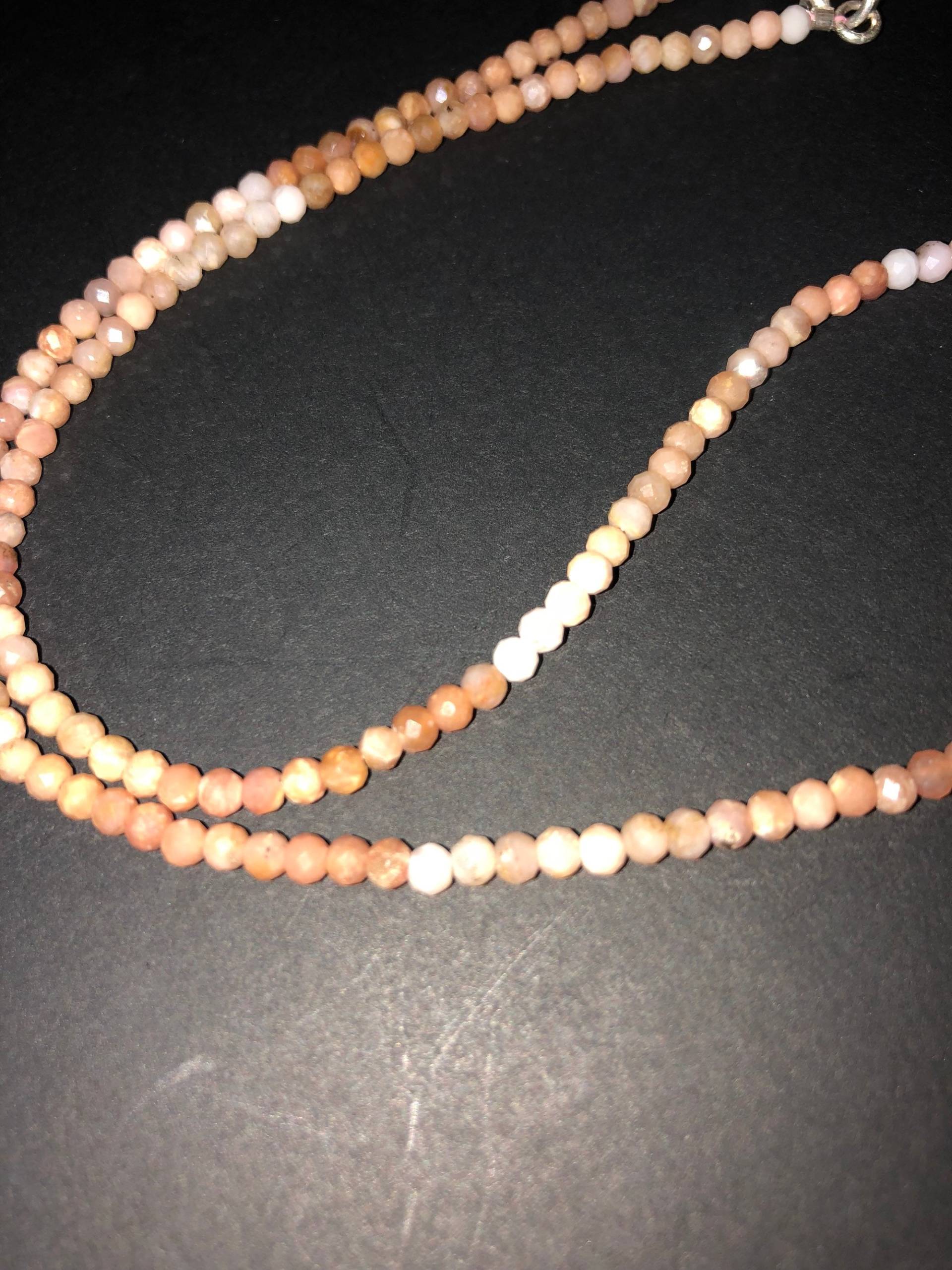 Collier Mit Pink Opal Collier Mit Pink Opal von GemRocksUnikate