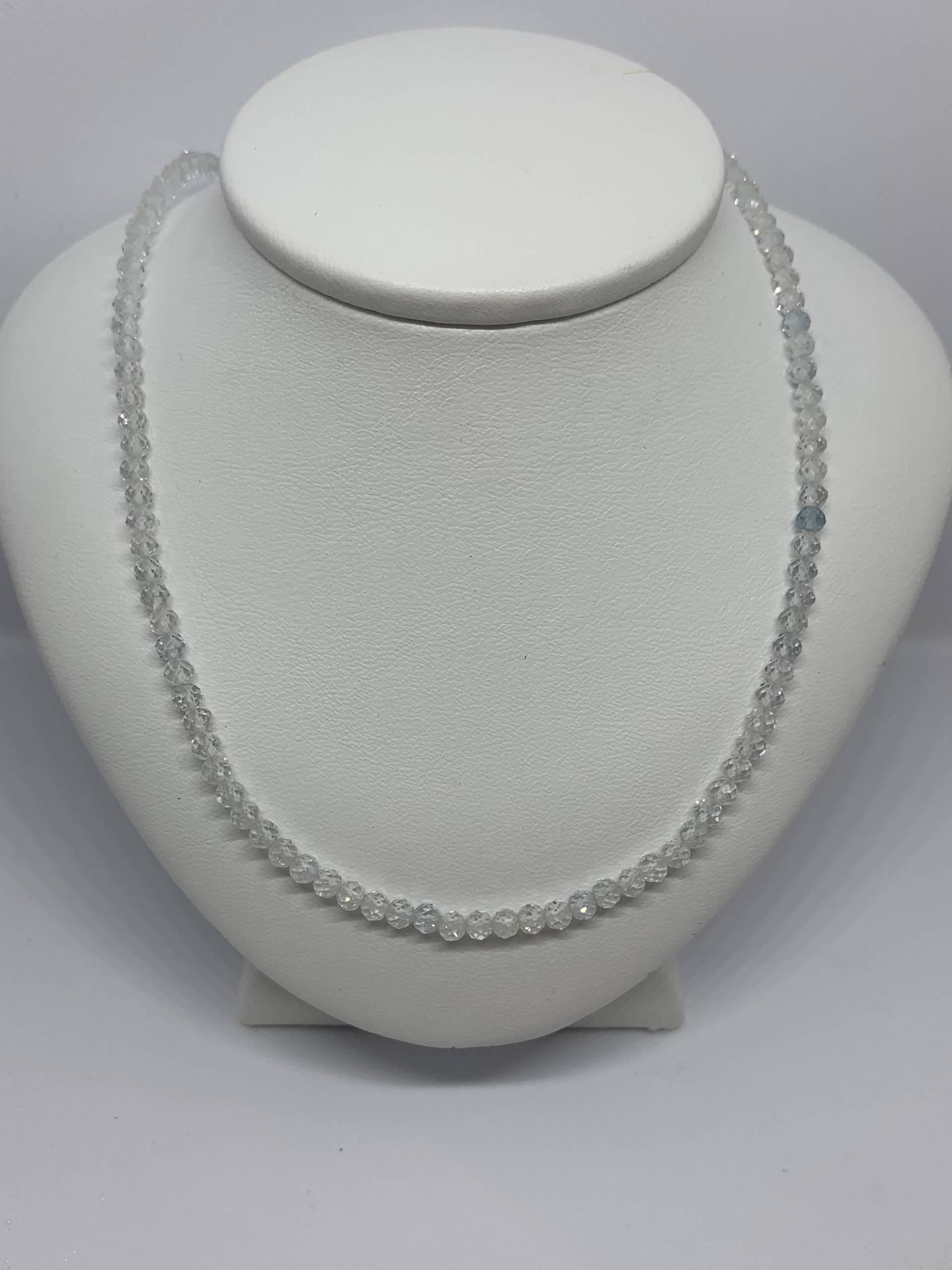 Weißtopas Collier Weißtopas Collier von GemRocksUnikate
