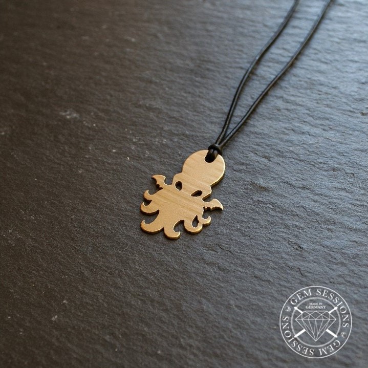 Halskette Mit Schmuckanhänger Aus Schlagzeugbecken | "Cthulhu" Halskette Mit Schmuckanhänger Aus Schlagzeugbecken | "Cthulhu" von GemSessionsJewelry