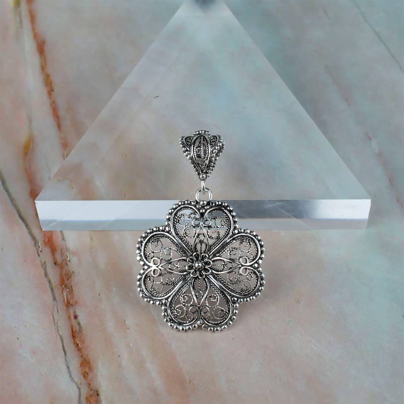 Sterling Silber Daisy Blumenmuster Design Filigree Stil Anhänger Halskette Mit 20 "Kabelkette von GemSilverUS