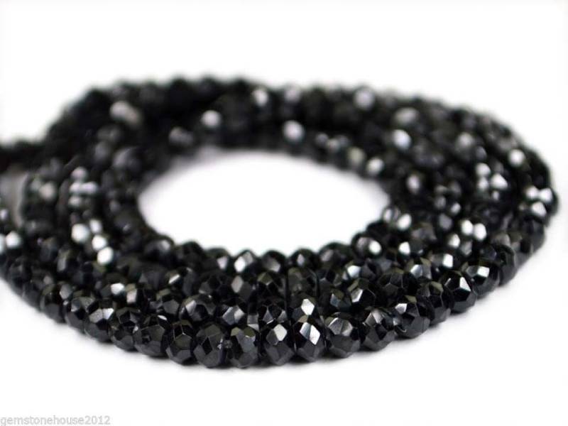 Aaa + Super Feine Schwarze Spinell 4 - 4, 50 Mm Rondelle Facettierte Perlen 25 "Halskette Mit Verstellbaren Versilberten Verschluss Aaa + Super Feine Schwarze Spinell 4 - 4, 50 Mm Rondelle Facettierte Perlen 25 "Halskette Mit Verstellbaren Versilberten Verschluss von GemStoneHouse2012