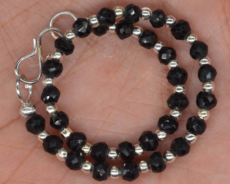 Armband 925 Sterling Silber Verschluss Und Kugeln Schwarz Spinell Natur Edelstein Rondelle Facettierte Lose Perlen 4mm 7" Schöne Party Wear N-1060 Armband 925 Sterling Silber Verschluss Und Kugeln Schwarz Spinell Natur Edelstein Rondelle Facettierte Lose Perlen 4mm 7" Schöne Party Wear N-1060 von GemStoneHouse2012