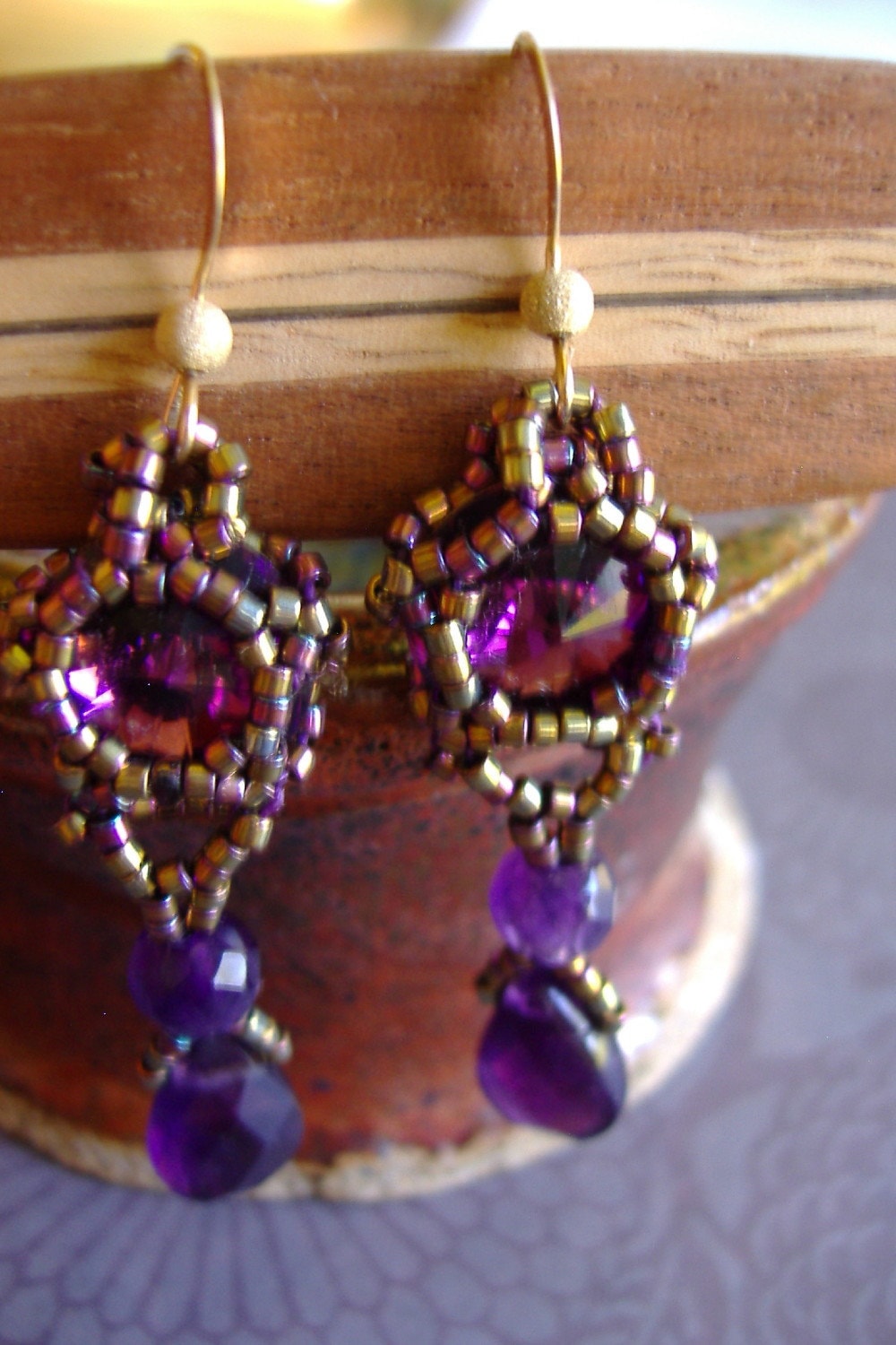 Amethyst Edelstein Und Swarovski Ohrringe Amethyst Edelstein Und Swarovski Ohrringe von Gemadornables