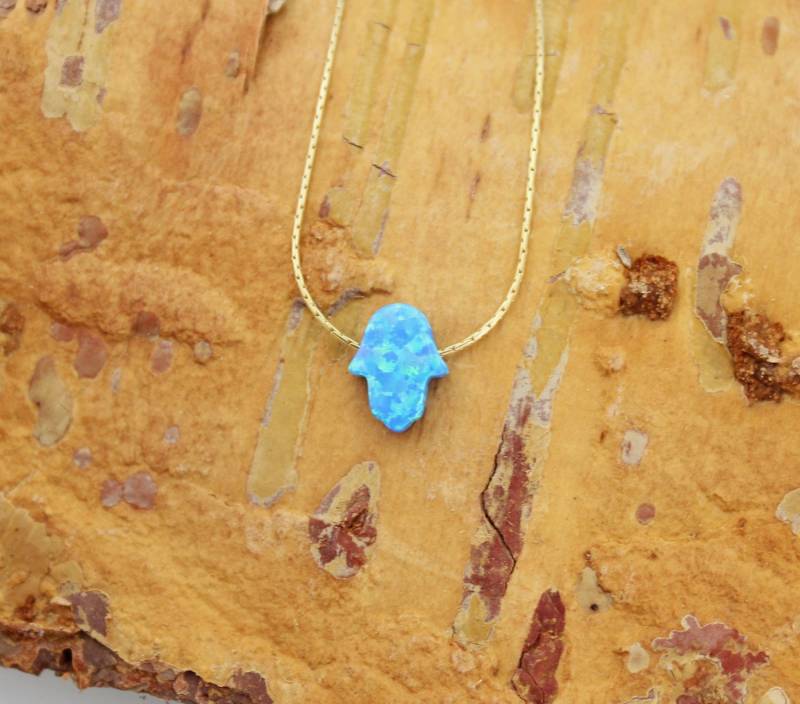 Hamsa Opal Halskette, Mini Kleine Hand, Blaue Hand Der Fatima 14K Gold Filled Kabbalah von GemazoneJewelry