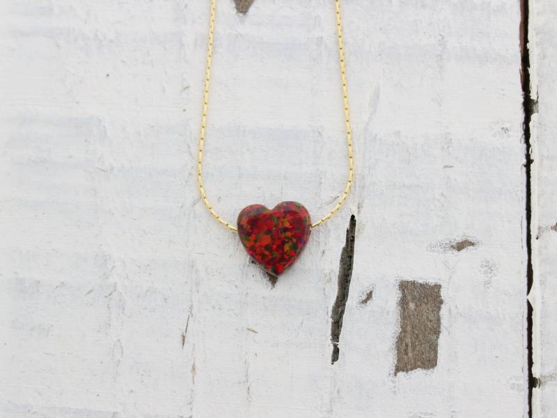 Rote Opal Halskette/Herzförmiger Anhänger Gold Filled Kette Geburtsstein Schmuck von GemazoneJewelry