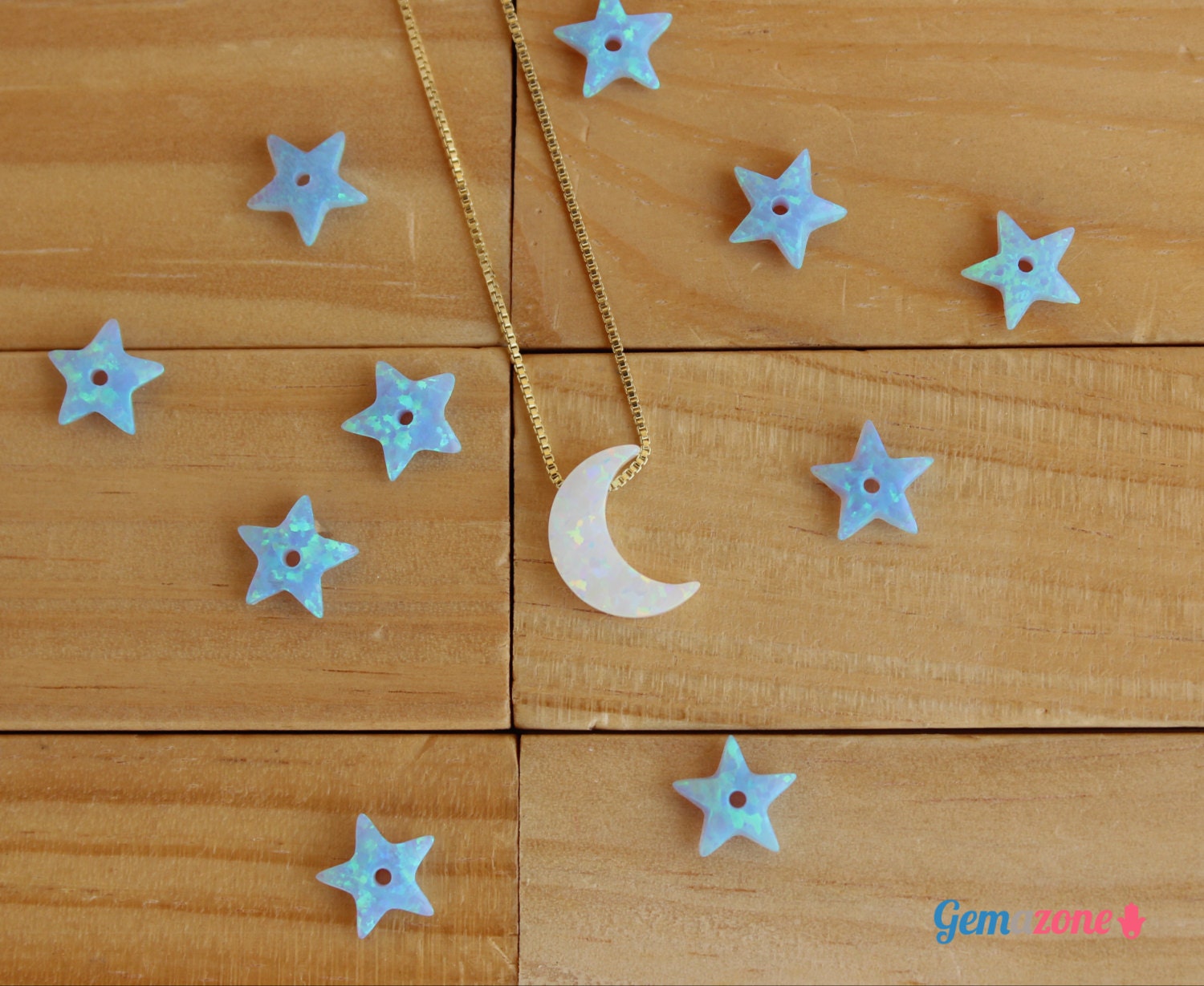 Weißer Opal Mond Halskette/La Luna Gold Filled Kette von GemazoneJewelry