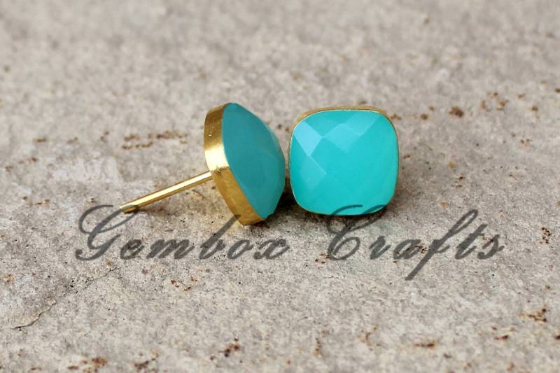 Aqua Hydro Quarz Kissen Quadrat Checker Cut 925 Sterling Silber Vergoldet Glatte Oberfläche Ohrstecker von GemboxCrafts