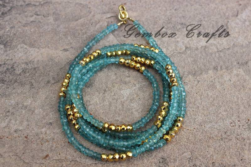 Blaue Apatit Perlen Halskette, Schöne & Goldene Pyrit Rondelle 3-4mm Gold Kette Halskette Mit Neon von GemboxCrafts