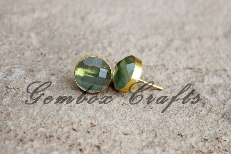 Grün Amethyst Hydro Quarz Runde Checker Cut 925 Sterling Silber Vergoldet Glatte Ohrstecker Ohrringe von GemboxCrafts