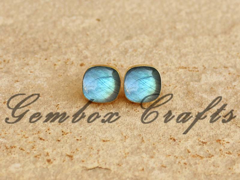 Natürliche Labradorit Kissen Quadrat Glatt 925 Sterling Silber Vergoldet Glatte Ohrstecker Ohrringe von GemboxCrafts