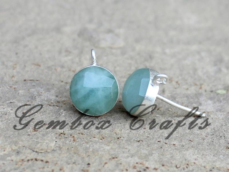 Natürliche Milky Aquamarin Runde Checker Cut 925 Sterling Silber Überzogene Glatte Ende Ohrstecker Mit Schlaufe von GemboxCrafts