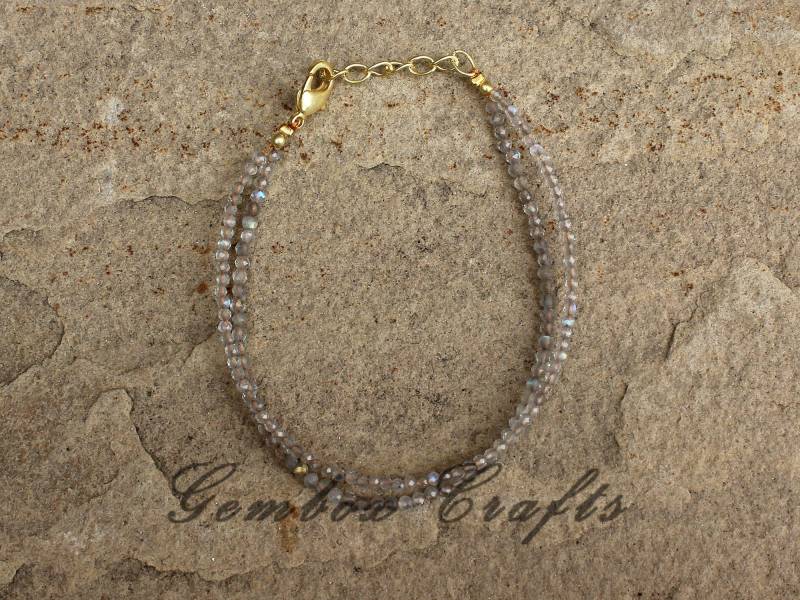 Natürlicher Labradorit 2mm Rondelle Facettiert Perlen Vergoldet Doppellinie Armband von GemboxCrafts