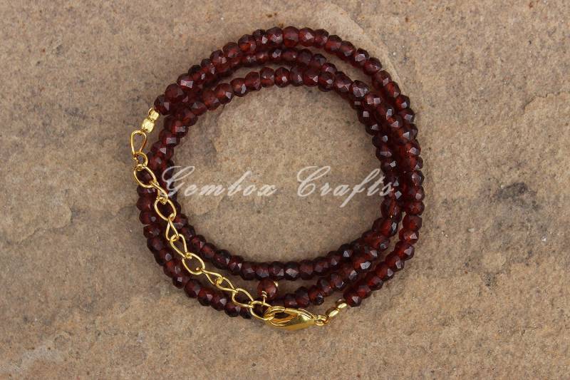 Schöne Natürliche Granat 3-4 Mm Runde Facettierte Perlen Vergoldete Halskette von GemboxCrafts